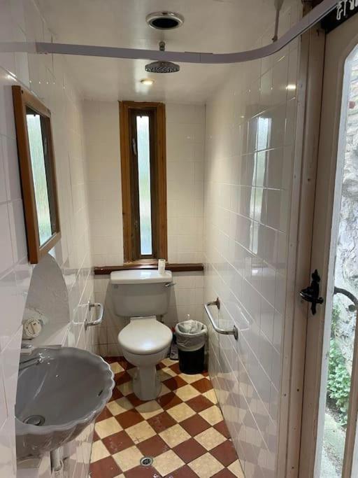 Myrtle Cottage Боскасл Екстер'єр фото