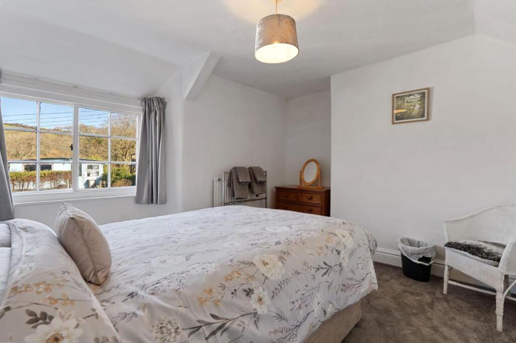 Myrtle Cottage Боскасл Екстер'єр фото
